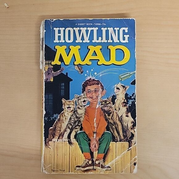 4 paperback cartoon books   - Picture 2 of 12